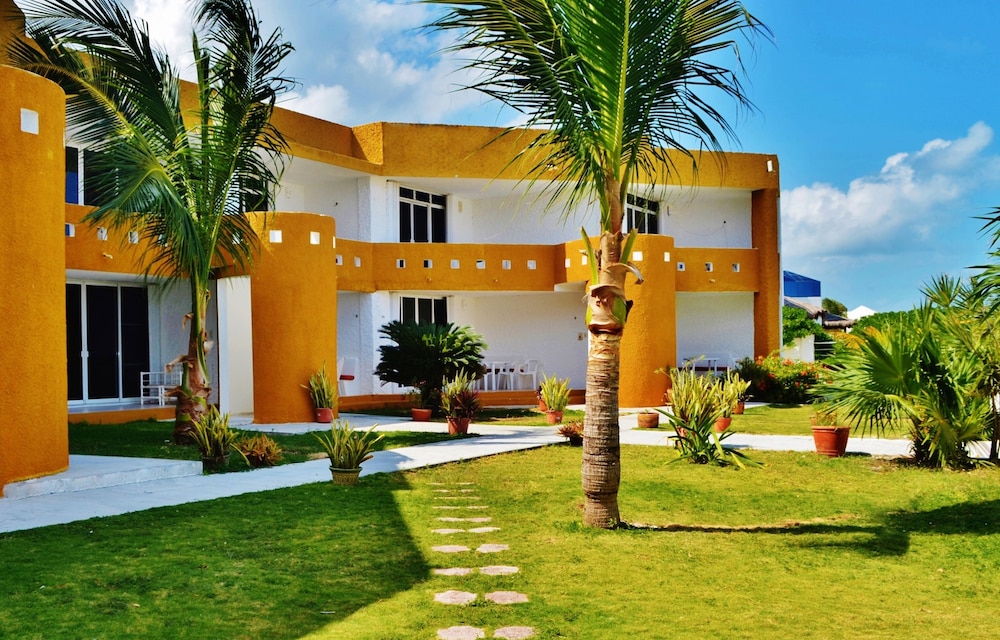 HOTEL ARRECIFES SUITES 57/67