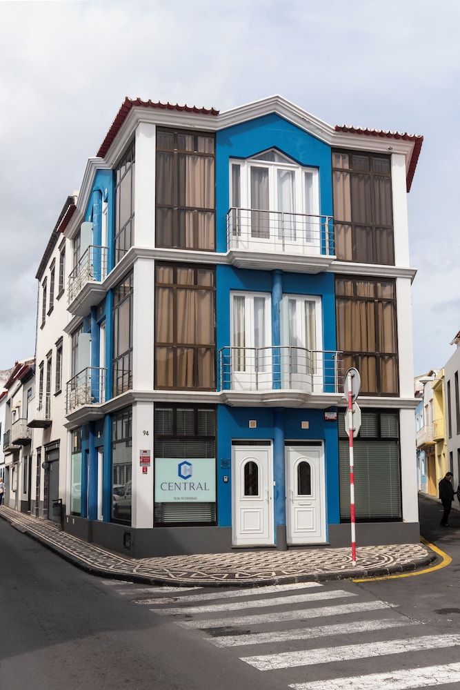 Central Guest House 2/50