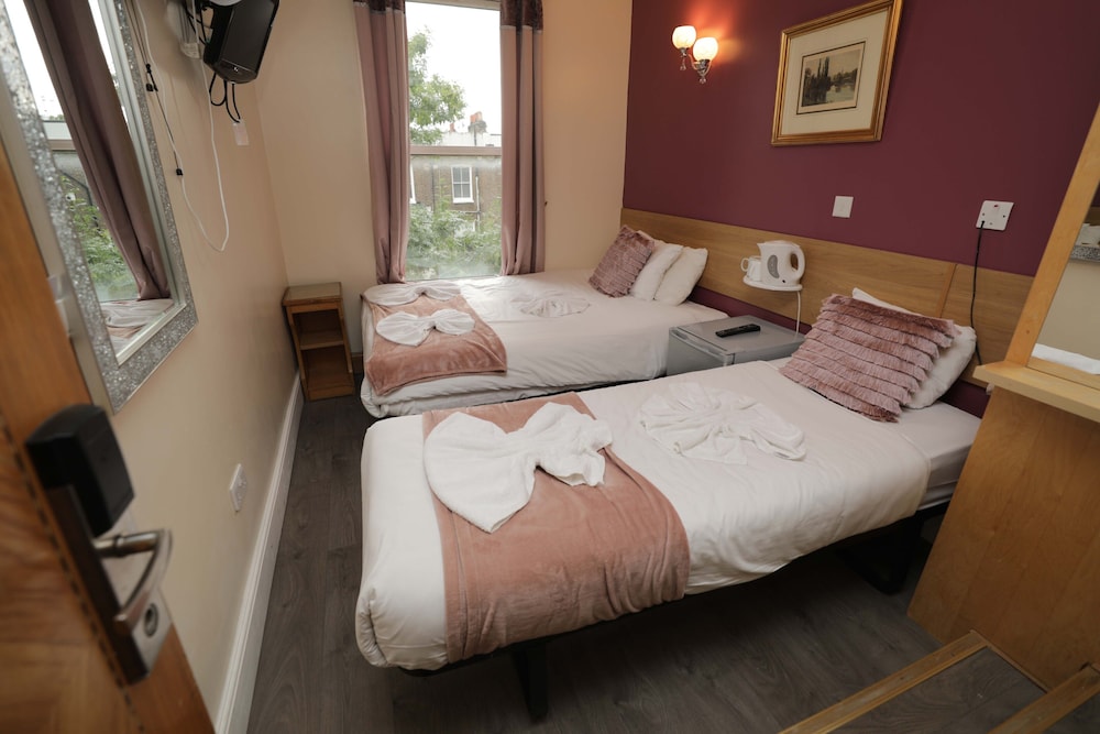 Holland Inn Hotel 30/69