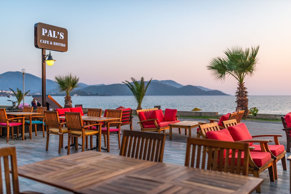 YASEMIN HOTEL 22/39