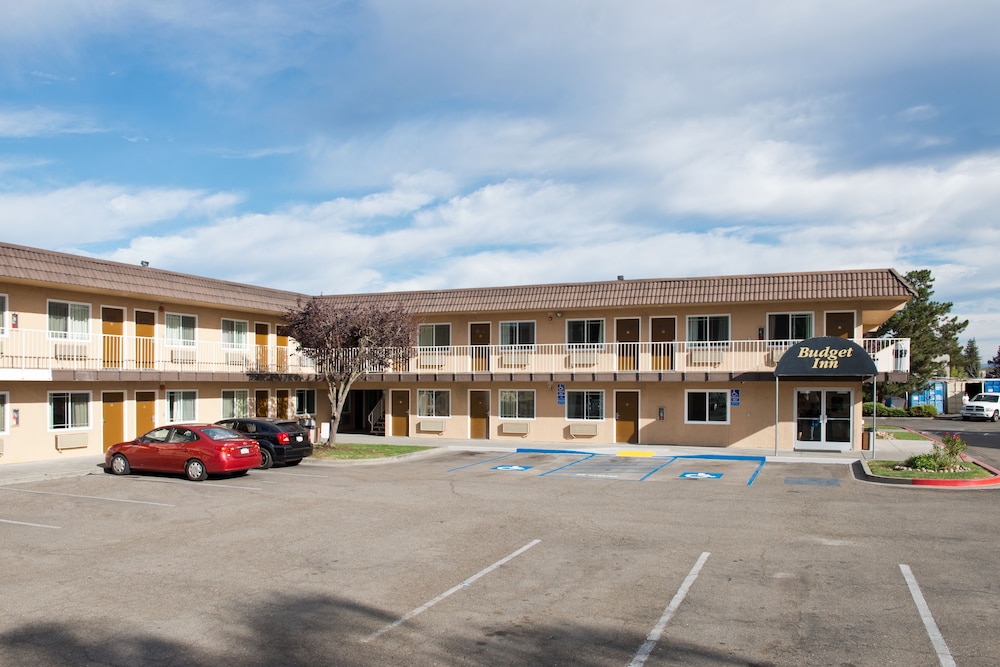 Budget Inn 3/21