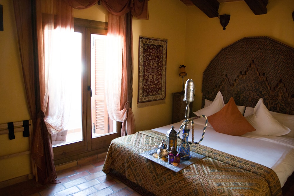 غرفة بسرير كينج بشرفة، Hotel Abaco 2/6