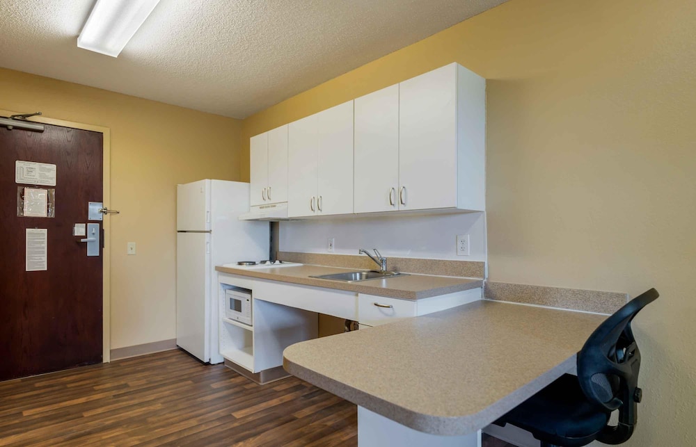 Extended Stay America Chicago - Gurnee 48/50