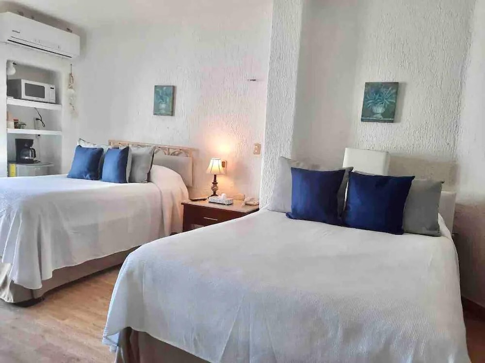 Cancun Plaza Condo 14/49