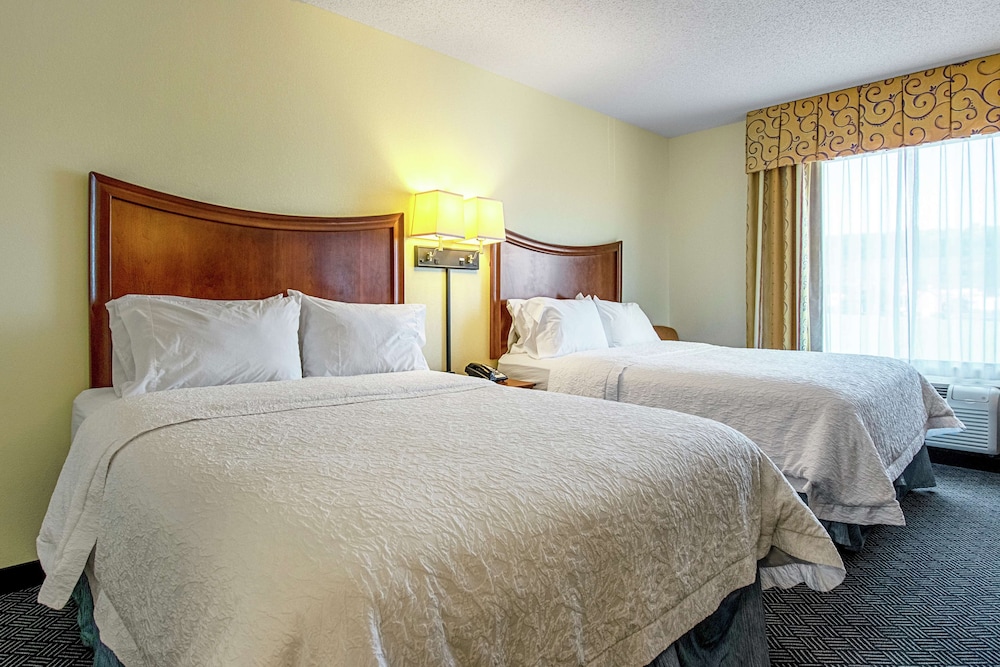 Hampton Inn Pine Grove 17/58