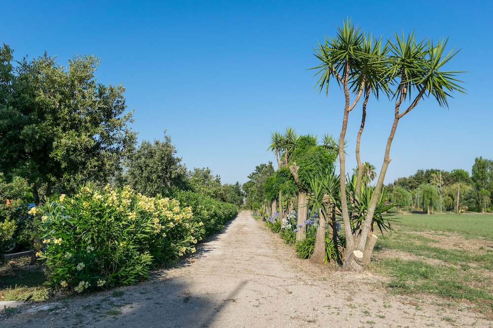 Masseria Mazzetta Salento 35/48