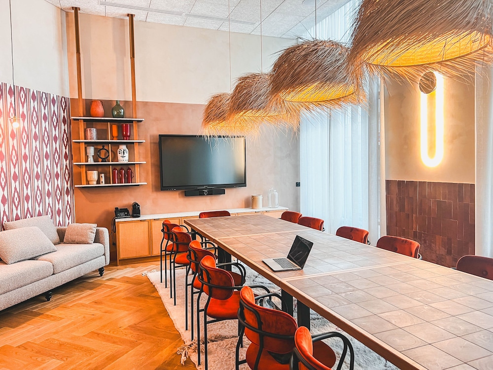 Bloom House Hotel & Spa Paris 51/52