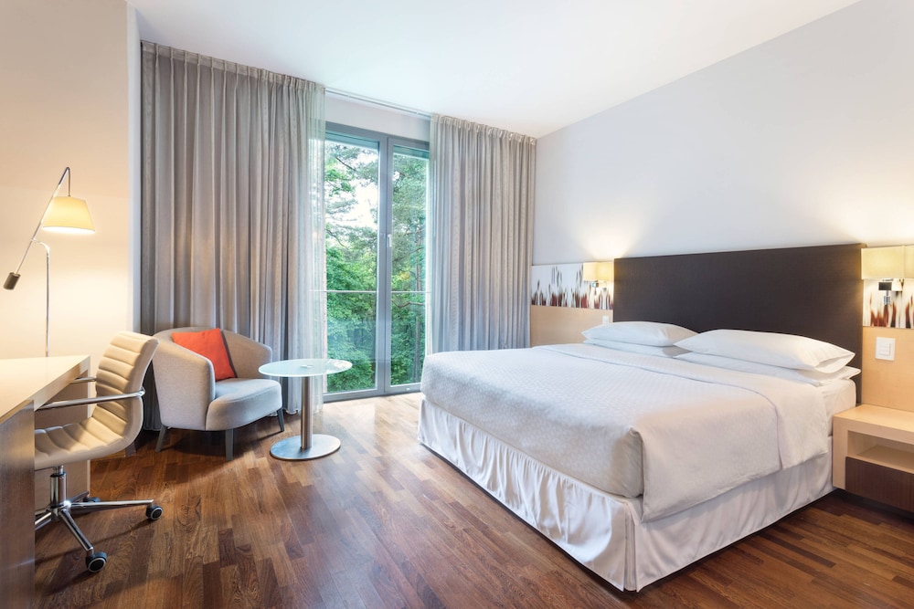 Room at Four Points By Sheraton Ljubljana Mons, LJUBLJANA - SI