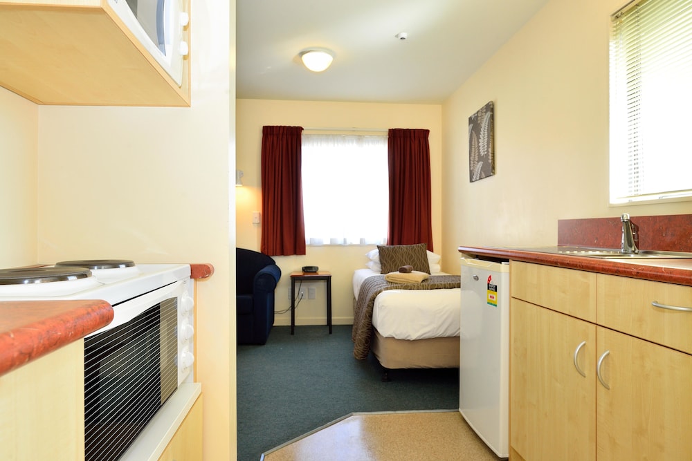 Bella Vista Gisborne 23/35