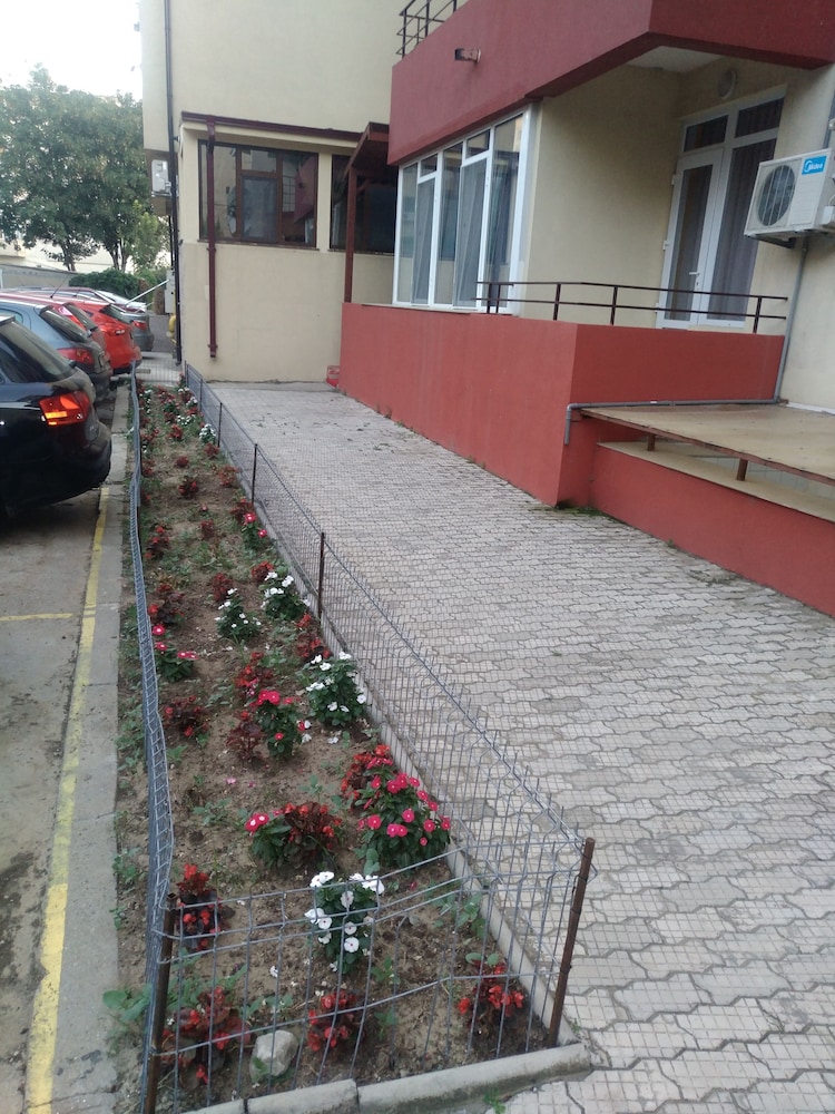 Gabizz Apartments 44/50
