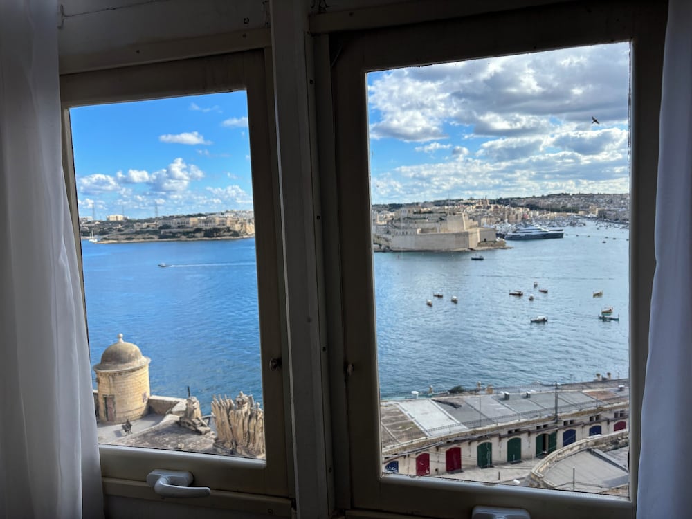 Grand Harbour Hotel 23/45