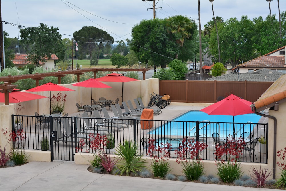 Casa Ojai Inn 34/60