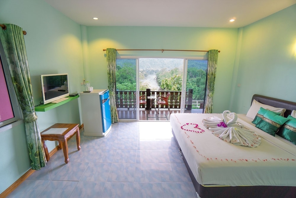 Star Hill Riverkwai Resort 11/85