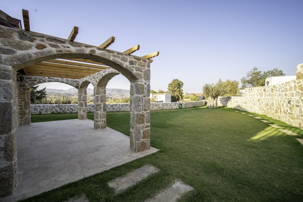 Zeyt Inn Hotel 21/32