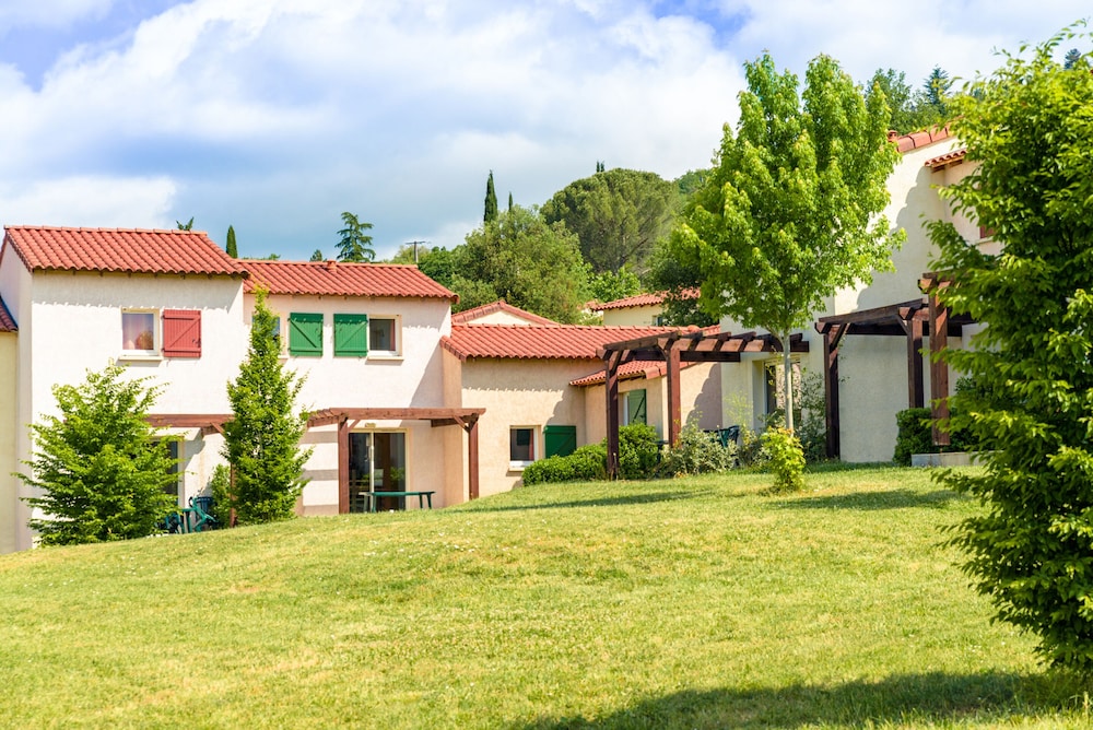 Le Domaine des Cazelles by Ateya Vacances 38/50