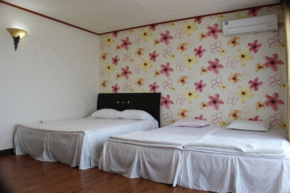 Jeju Feel House 10/50