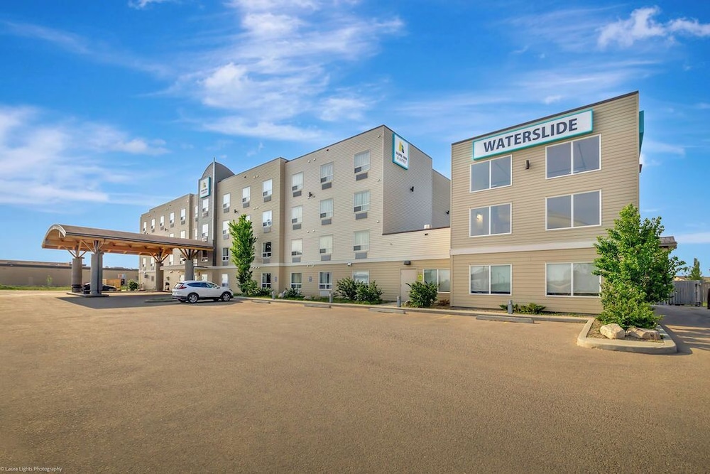 Home Inn and Suites Lloydminster 45/50