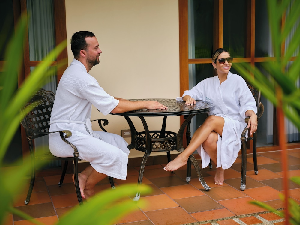 Paradise Hot Springs Thermal Resort 6/62