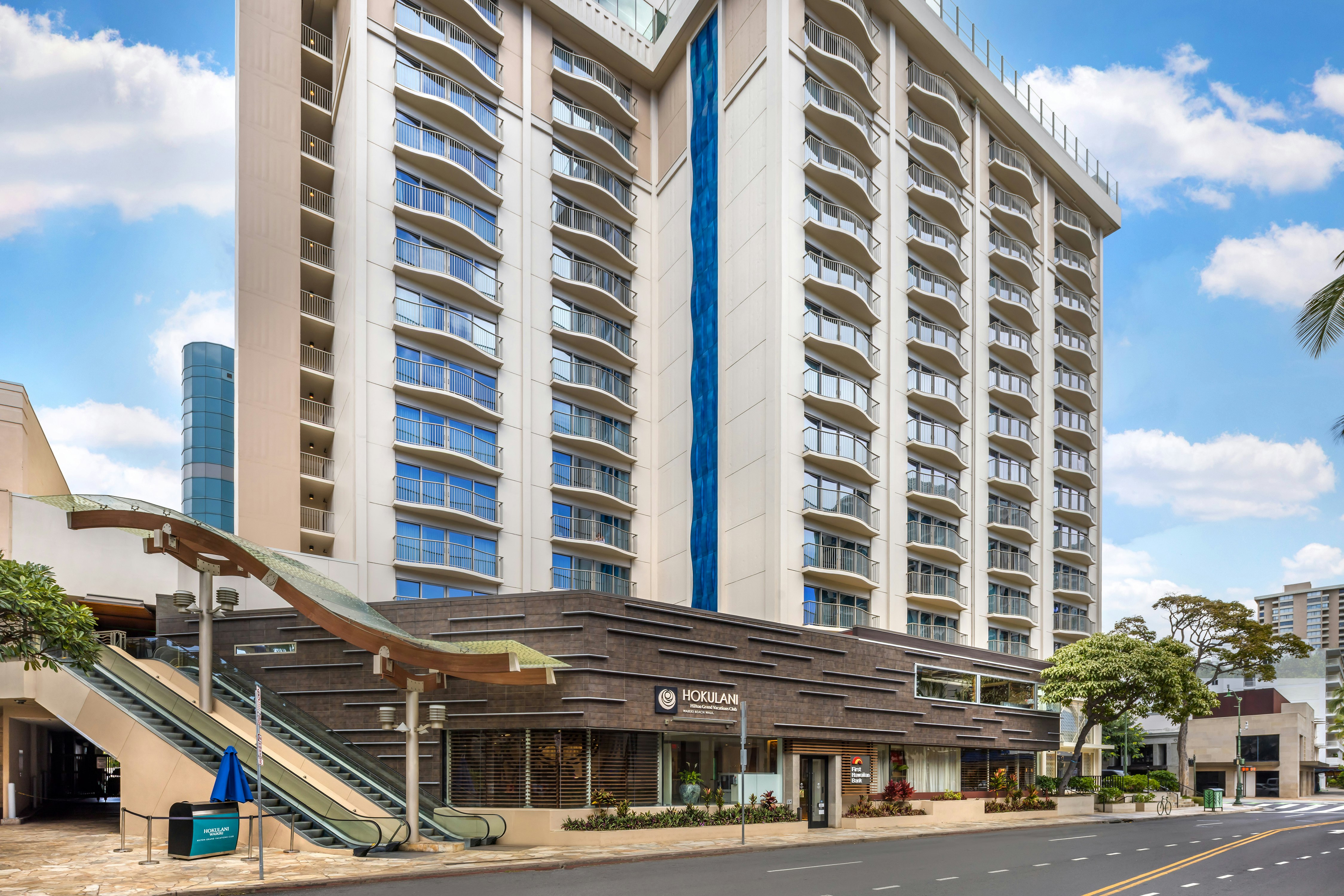 Hokulani Waikiki By Hilton Grand Vacations 63/68