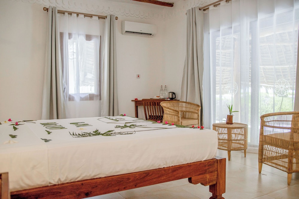 Hakuna Majiwe Beach Lodge 13/50