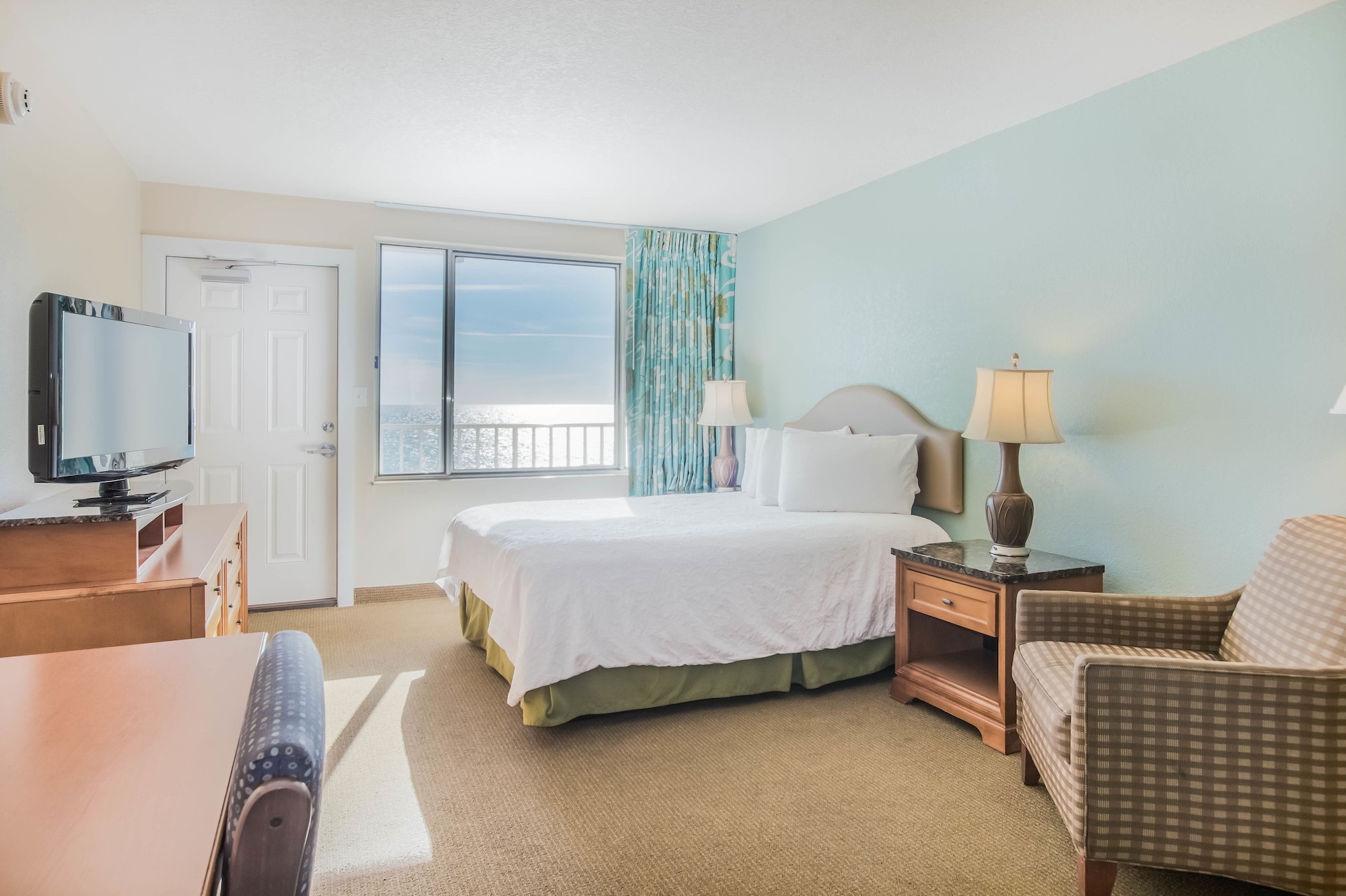 2 Rooms, 2 Queen Beds, Gulf Front، Beachside Resort 3/5