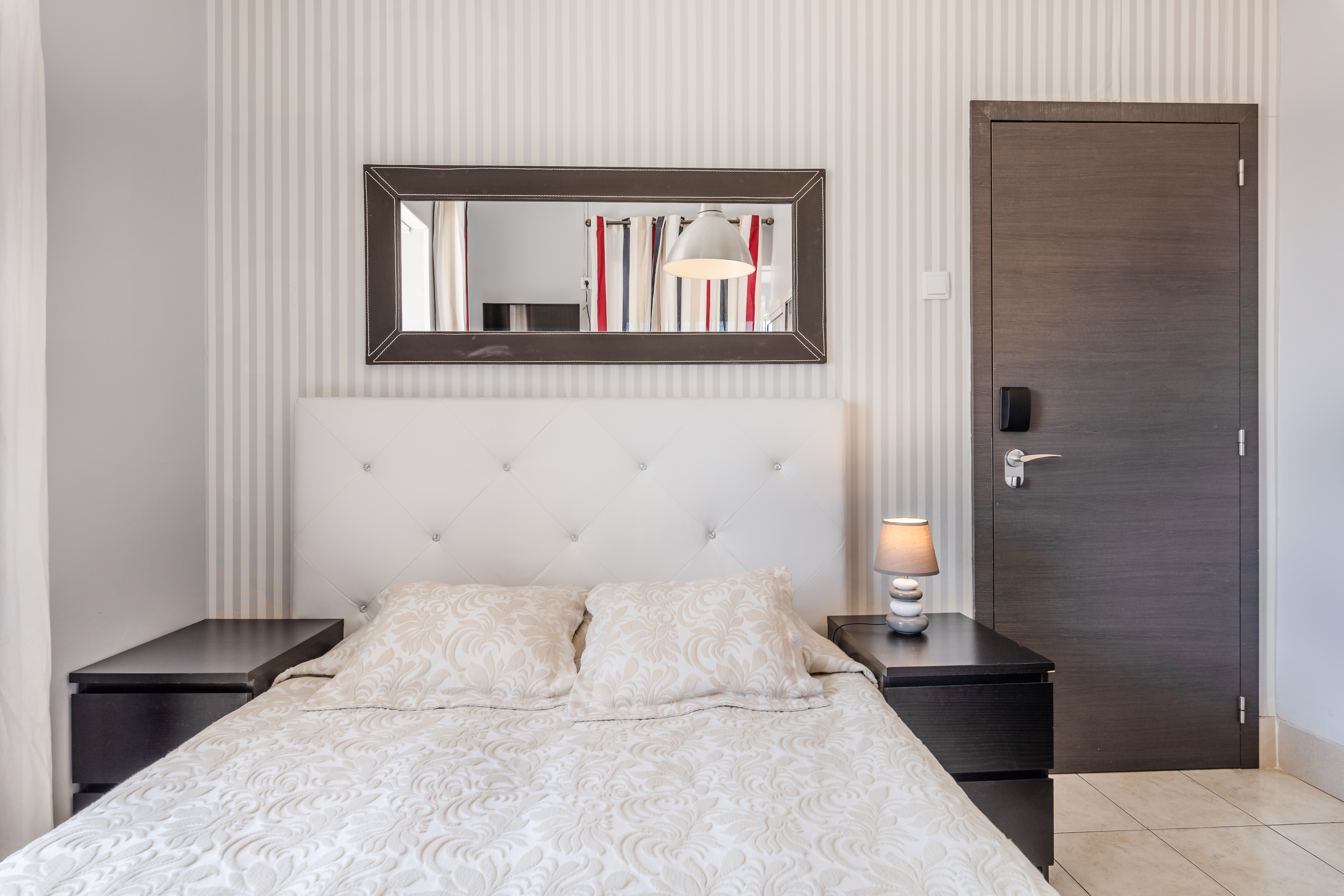 V Dinastia Guesthouse 50/50