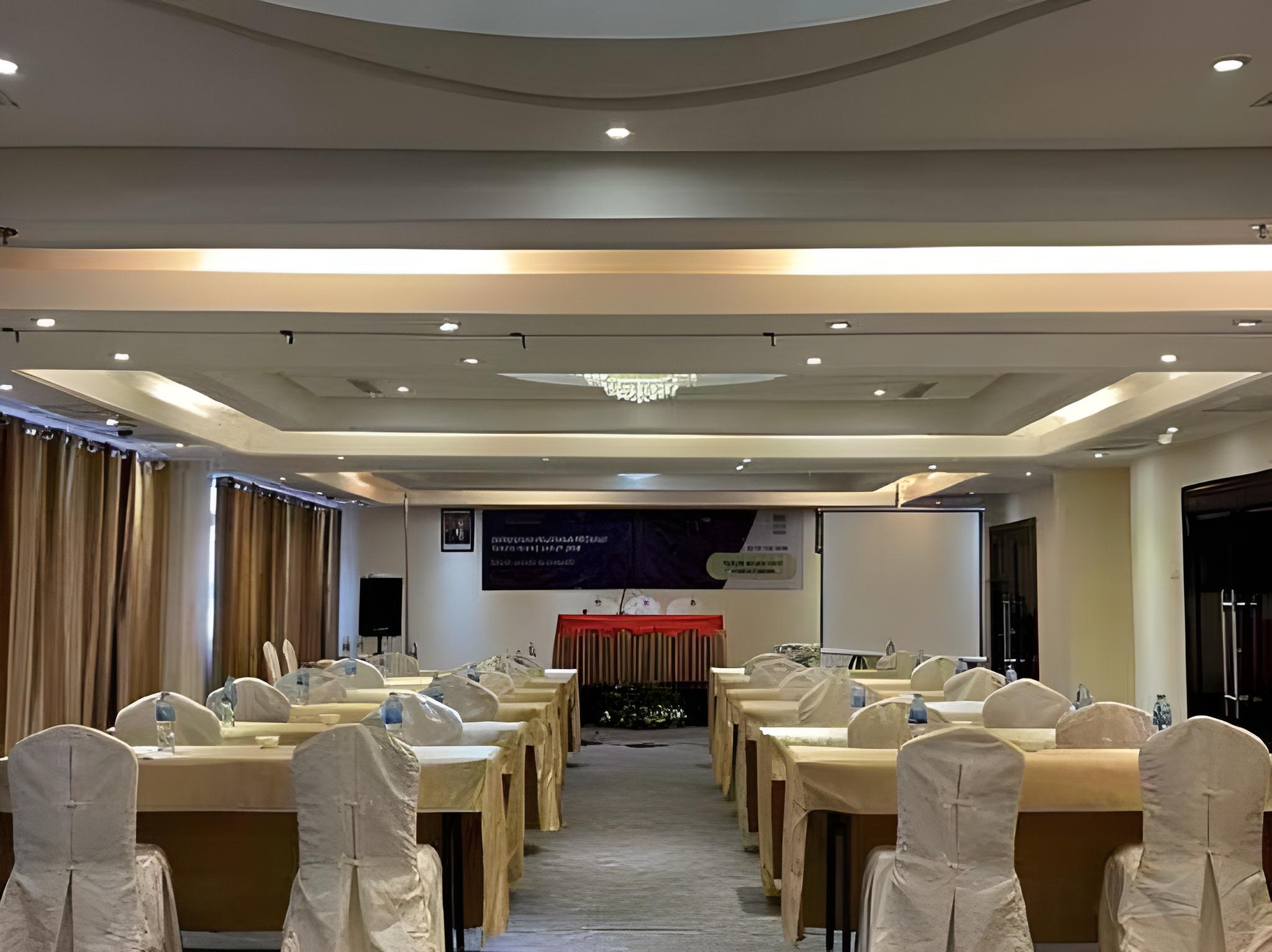 Grand Puncak Lestari Hotel 20/24