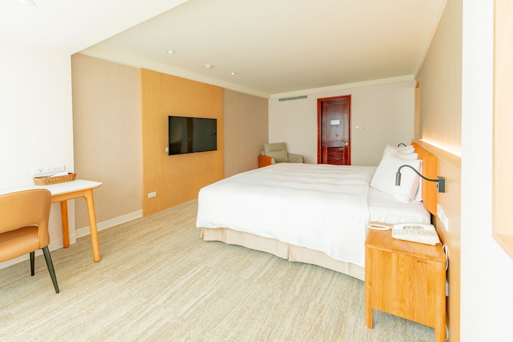 Hotel Tainan 33/66