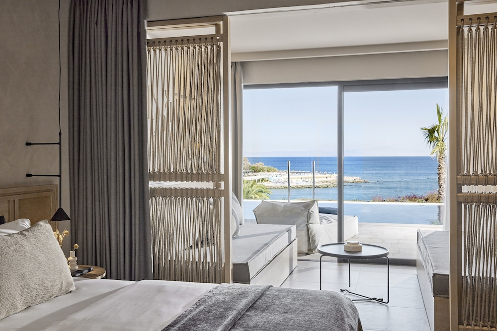 Junior Suite, Queen and Twin Beds, Sea View, Swim Up Pool, Ella Helea 5/8
