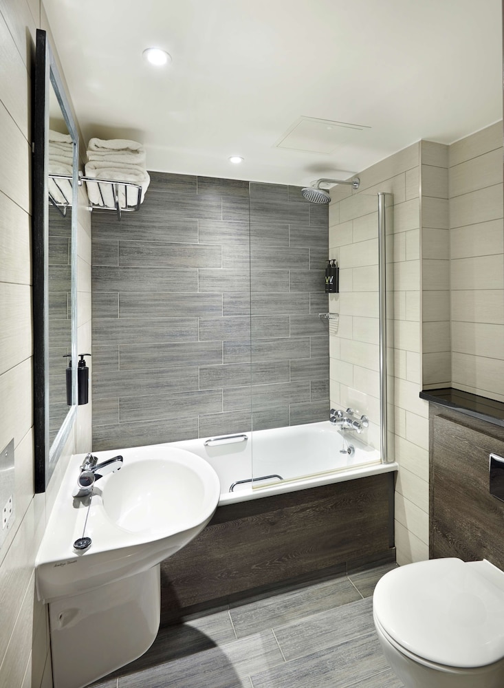 Village Hotel Edinburgh 48/50