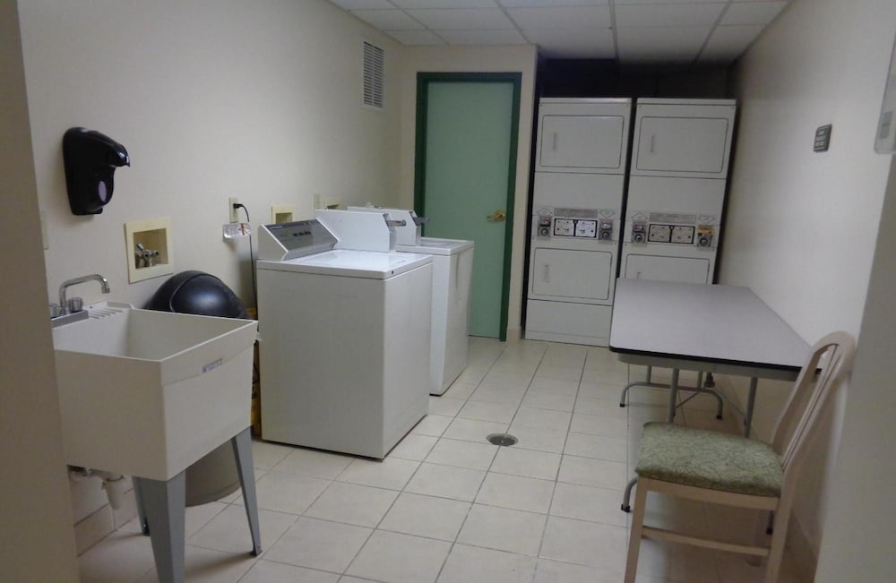 Allure Suites of Fort Myers 19/27