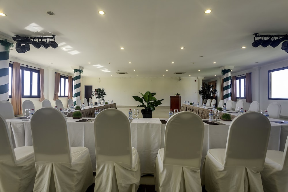 Lotus Muine Beach Resort Spa 27/50