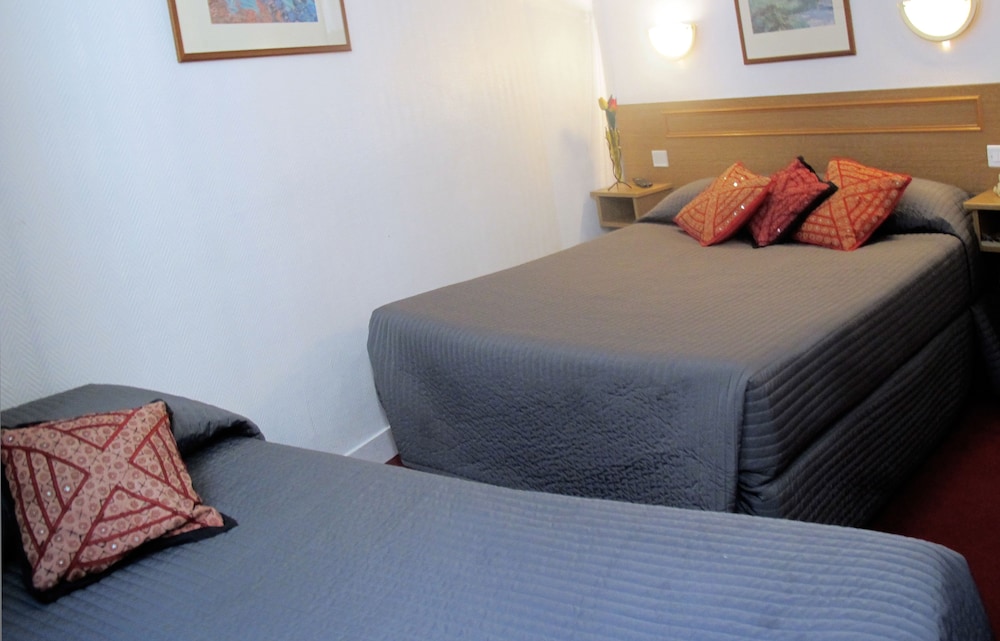 HOTEL COSY MONCEAU 39/51