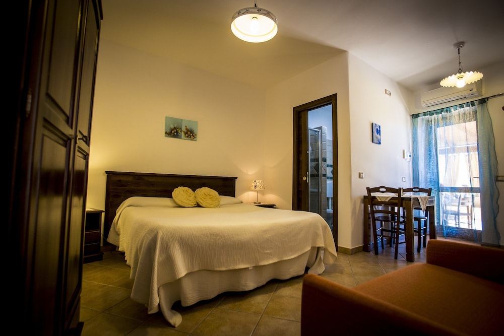 Residence Hotel Al Belvedere Salina 37/78