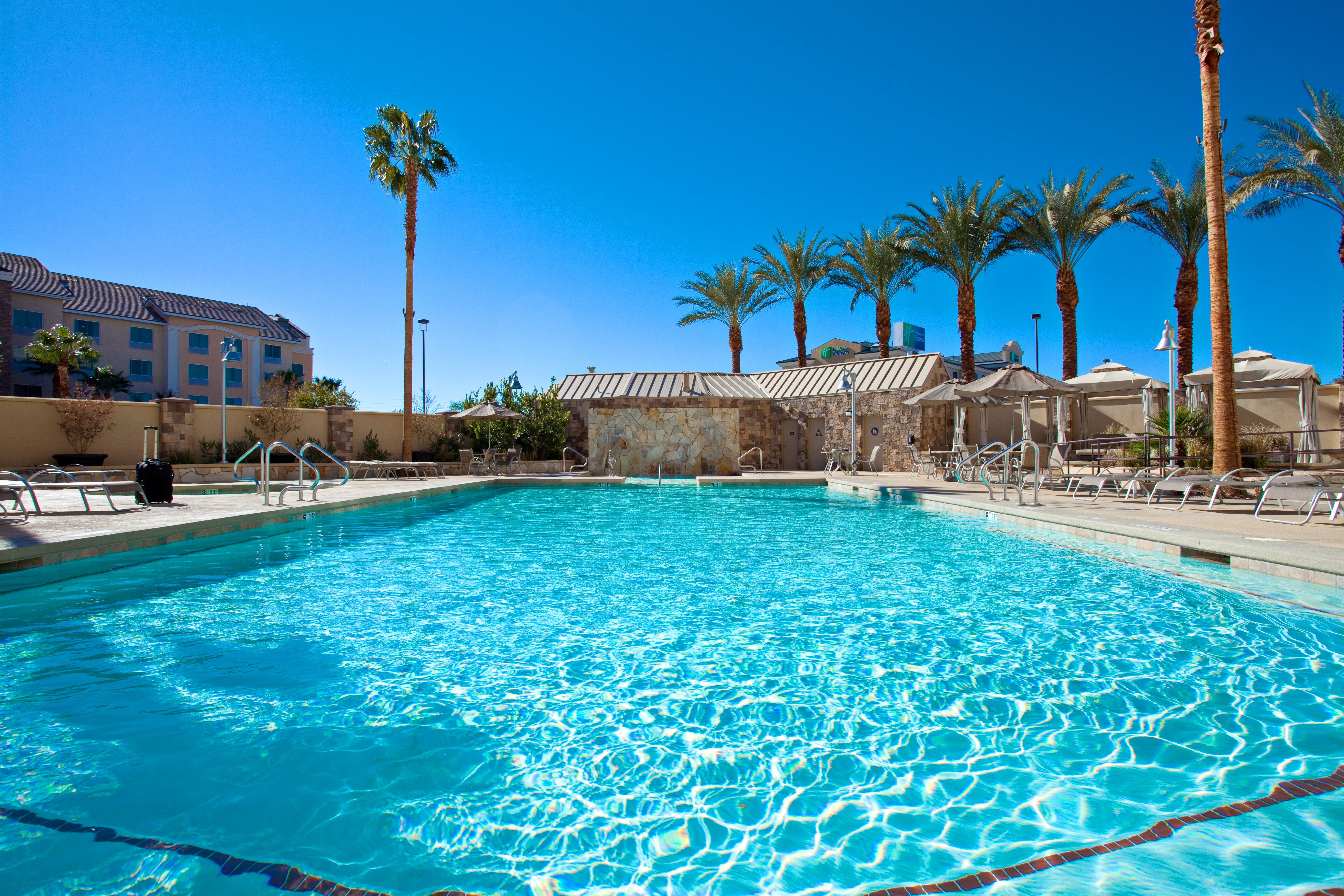 Staybridge Suites Las Vegas 77/81