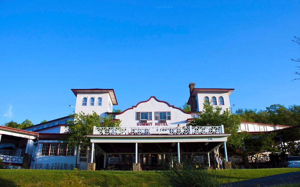 The Historic Summit Inn 5/53