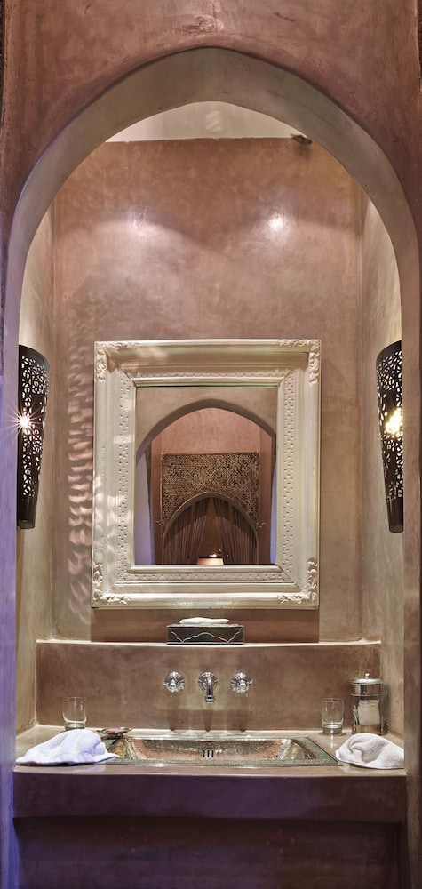 Riad Noir d'Ivoire 4/70