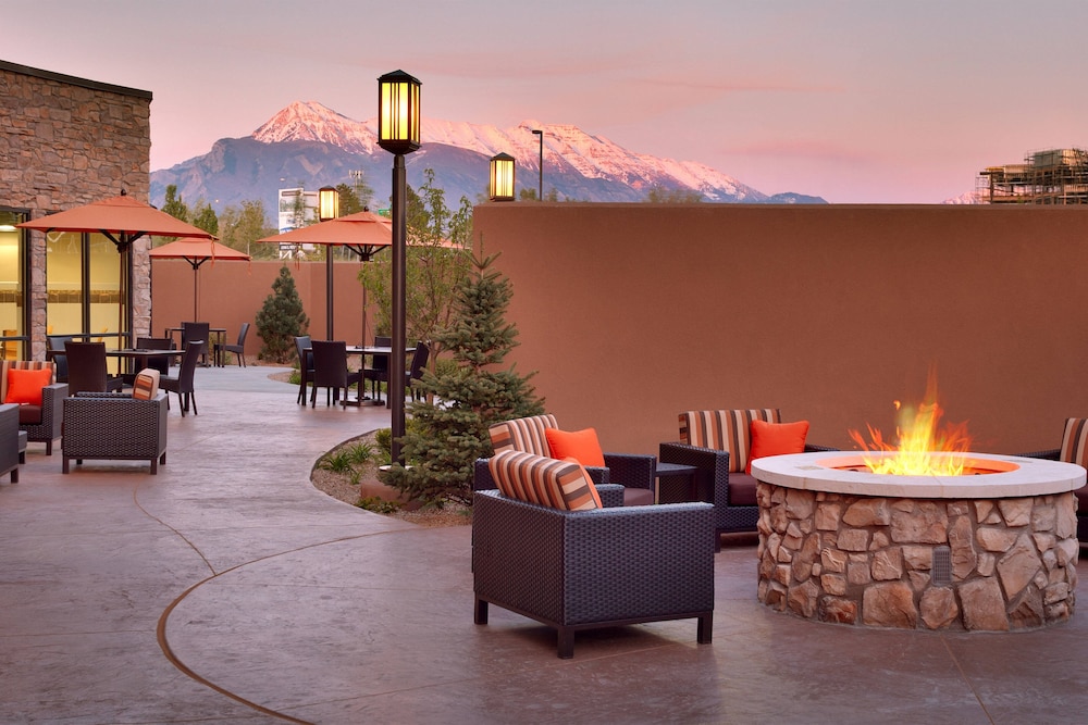 Courtyard Lehi at Thanksgiving Point 32/43