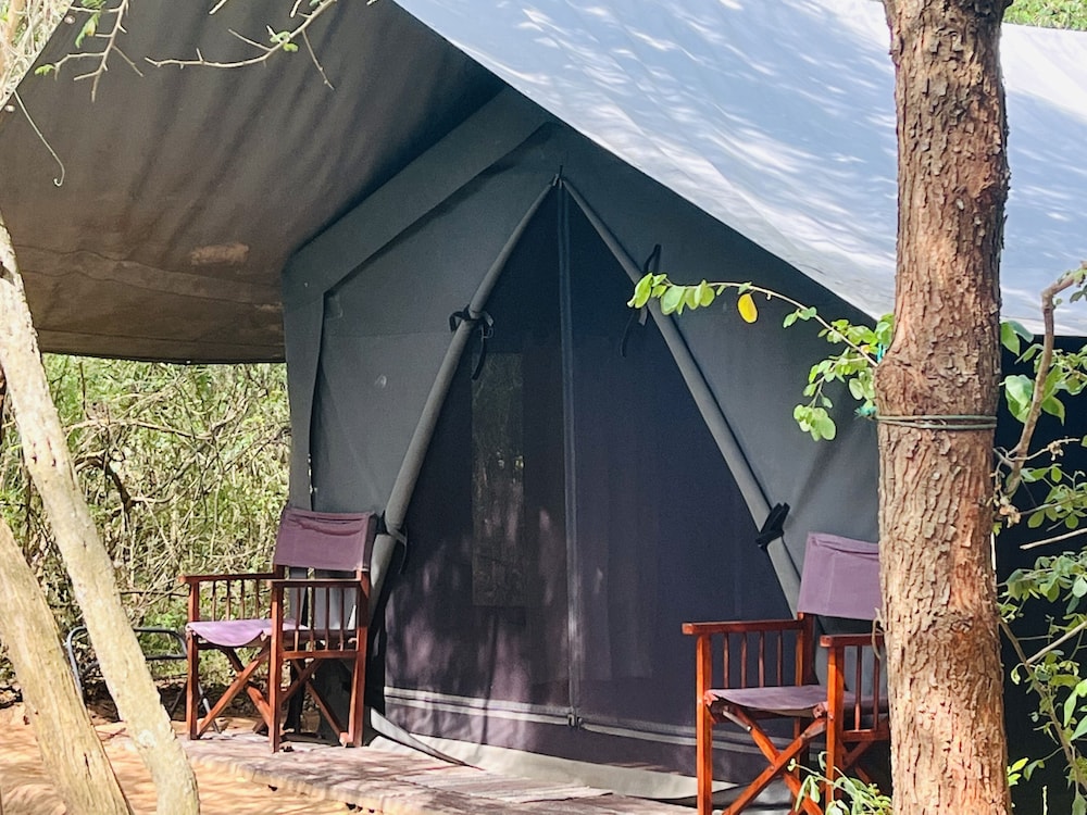 Mahoora Tented Safari Camp Udawalawe 1/50