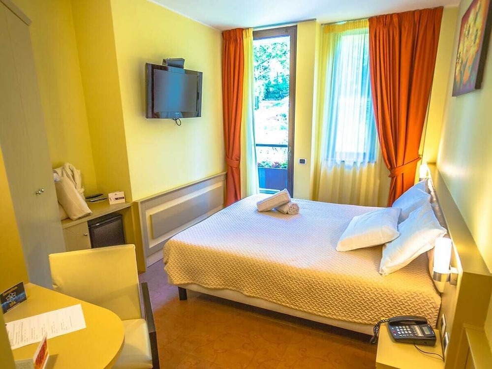 Relais Sans Soucis and Spa 13/65