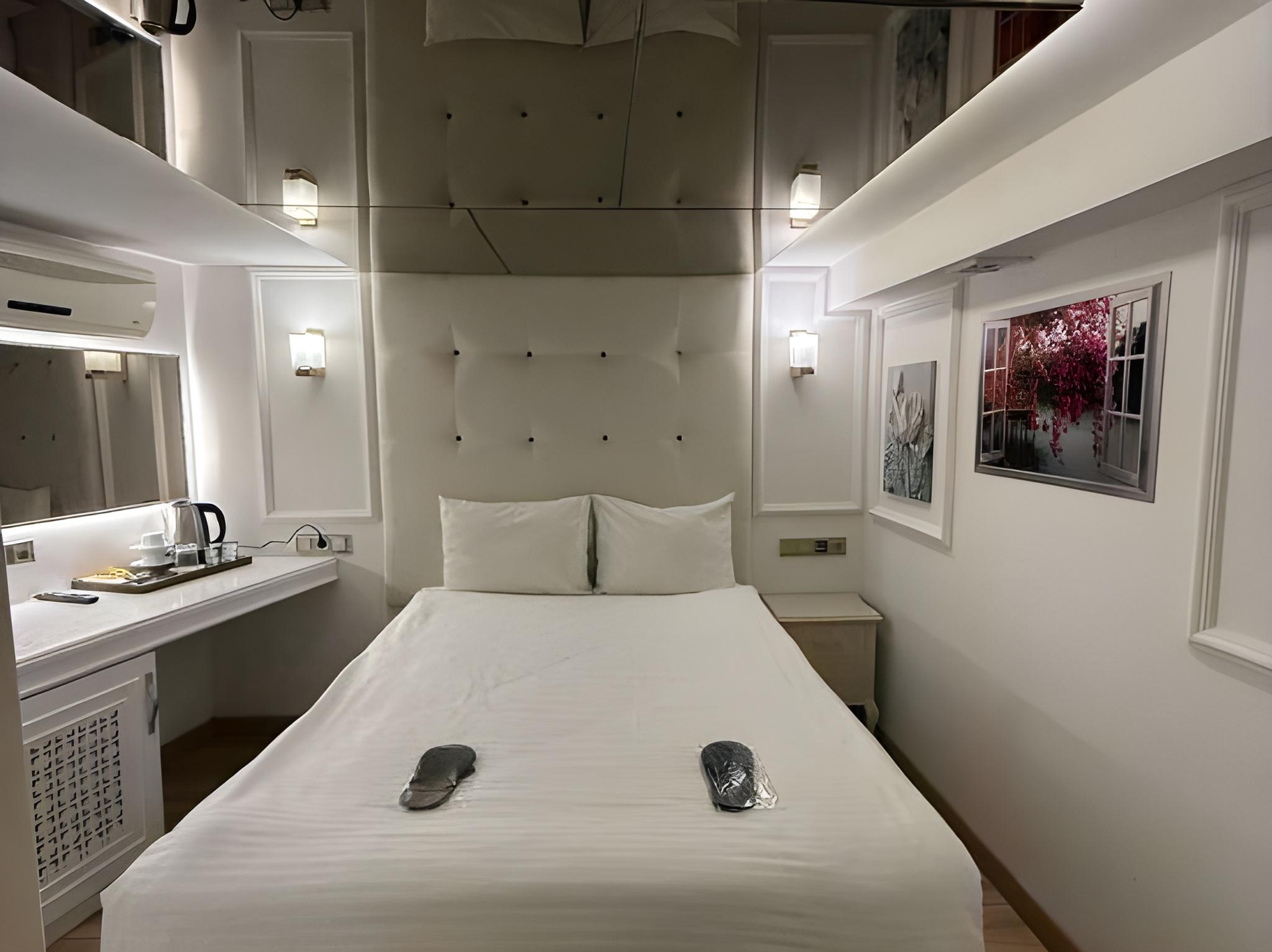Budget, Double Bed, No Window