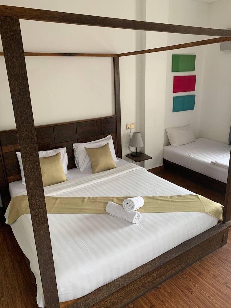 Suite Home Boutique Hotel 23/60