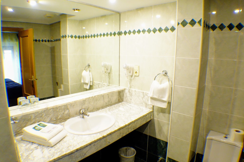 Tripolis Toledo Hostal 39/44