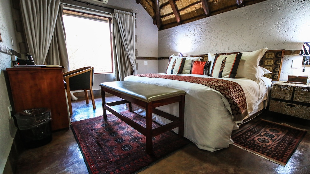 SUITE, DOUBLE BED