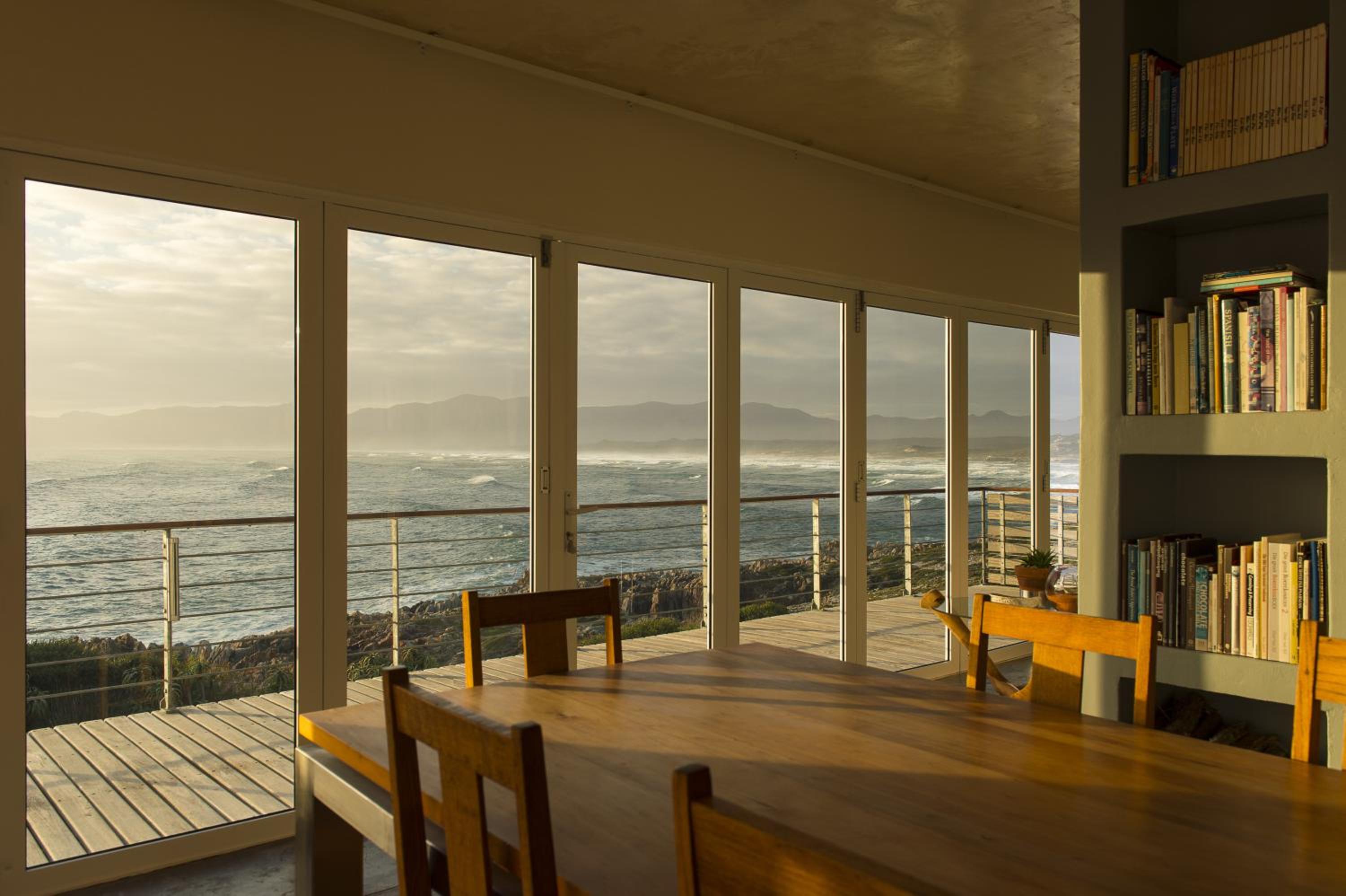 Whalesong Lodge 15/24