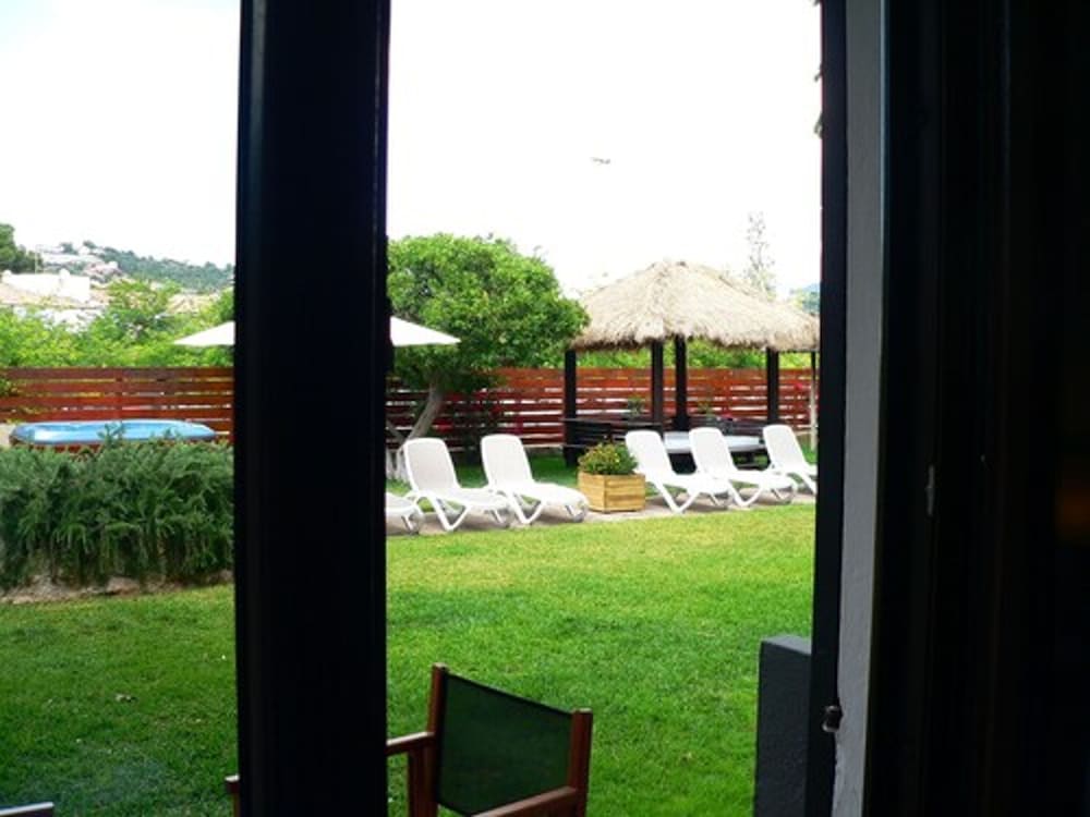 Bon Repos Hotel 53/58