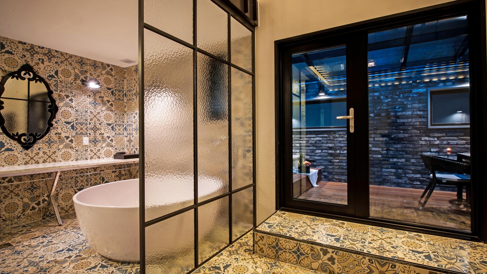 SL Boutique Hotel 45/48