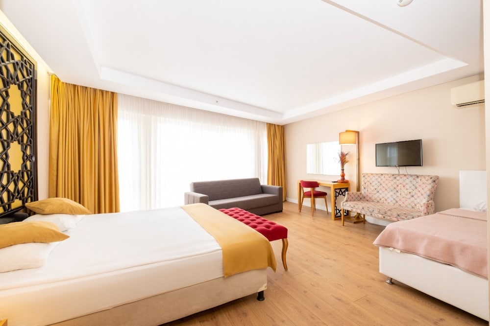 VVR Hotel 12/31