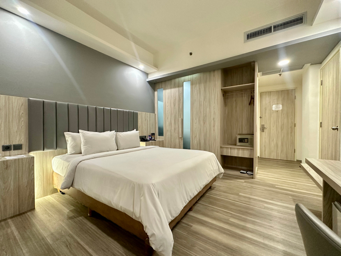 Deluxe, Double Bed