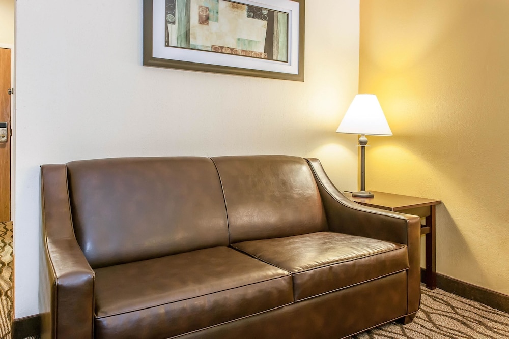 Quality Inn I-75 West Chester-North Cincinnati 33/49